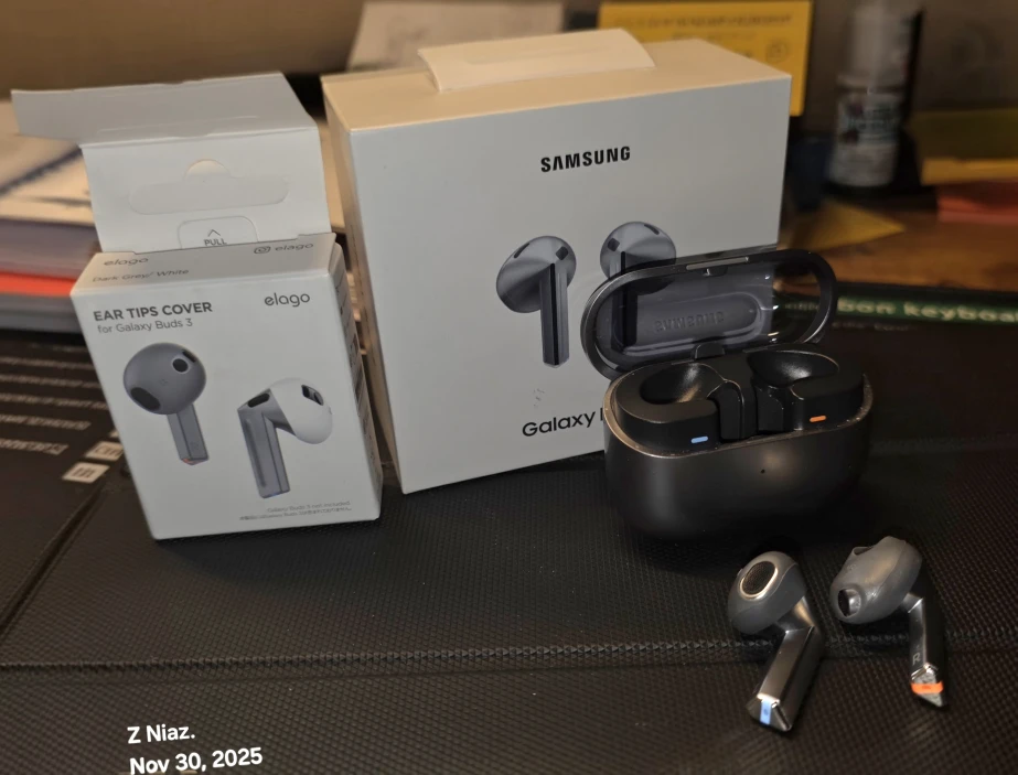 Samsung Galaxy Buds 3 - Like New! - photo 3