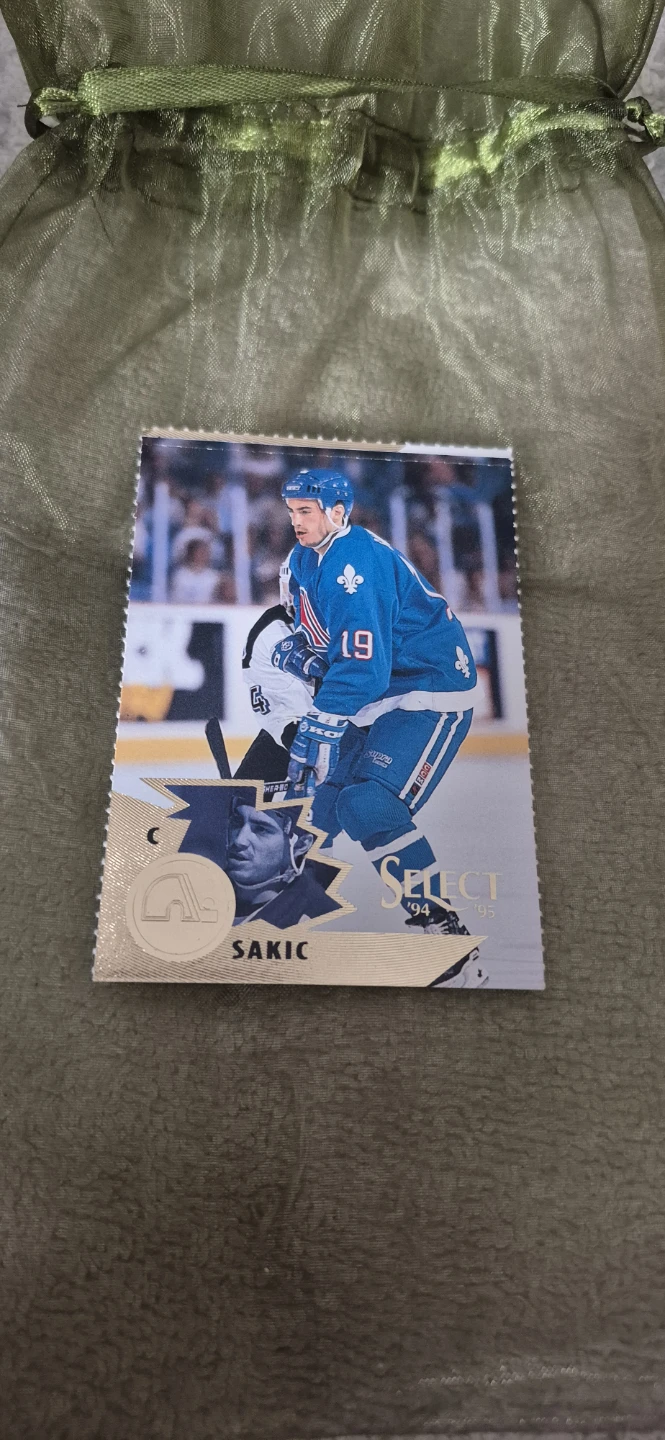 Joe Sakic '94-'95 Select Hockey Card