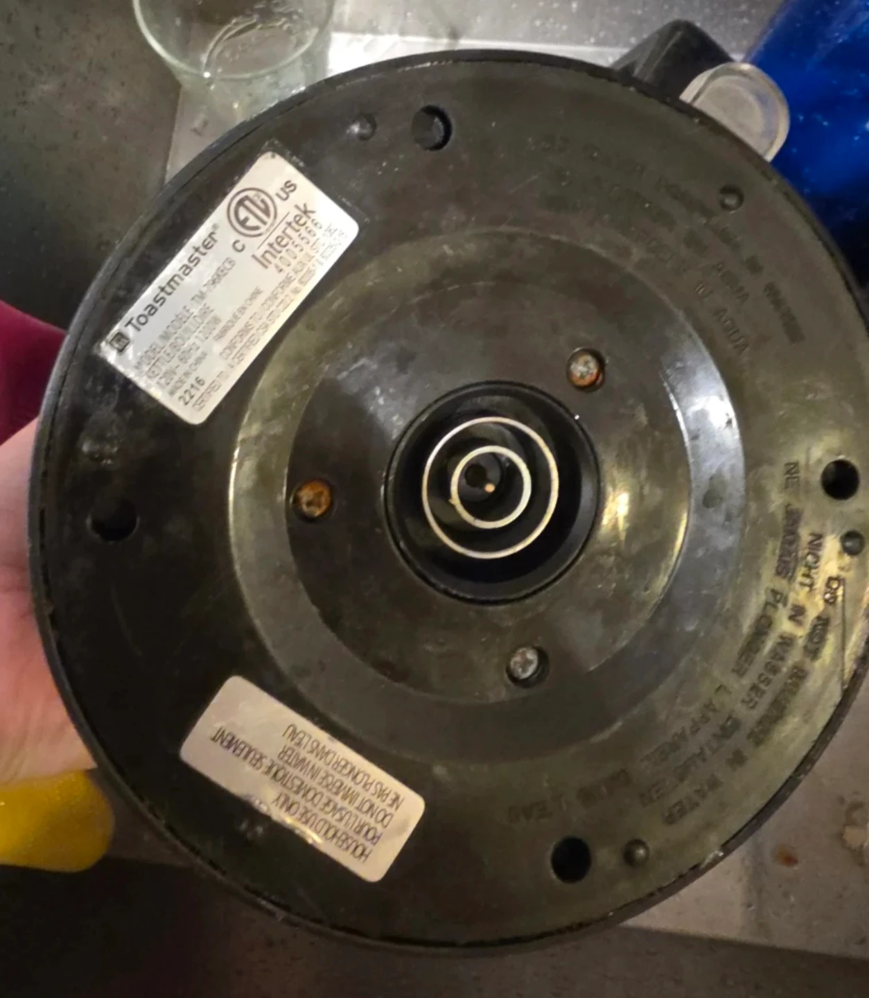 Toastmaster 1.7L Electric Kettle - photo 3