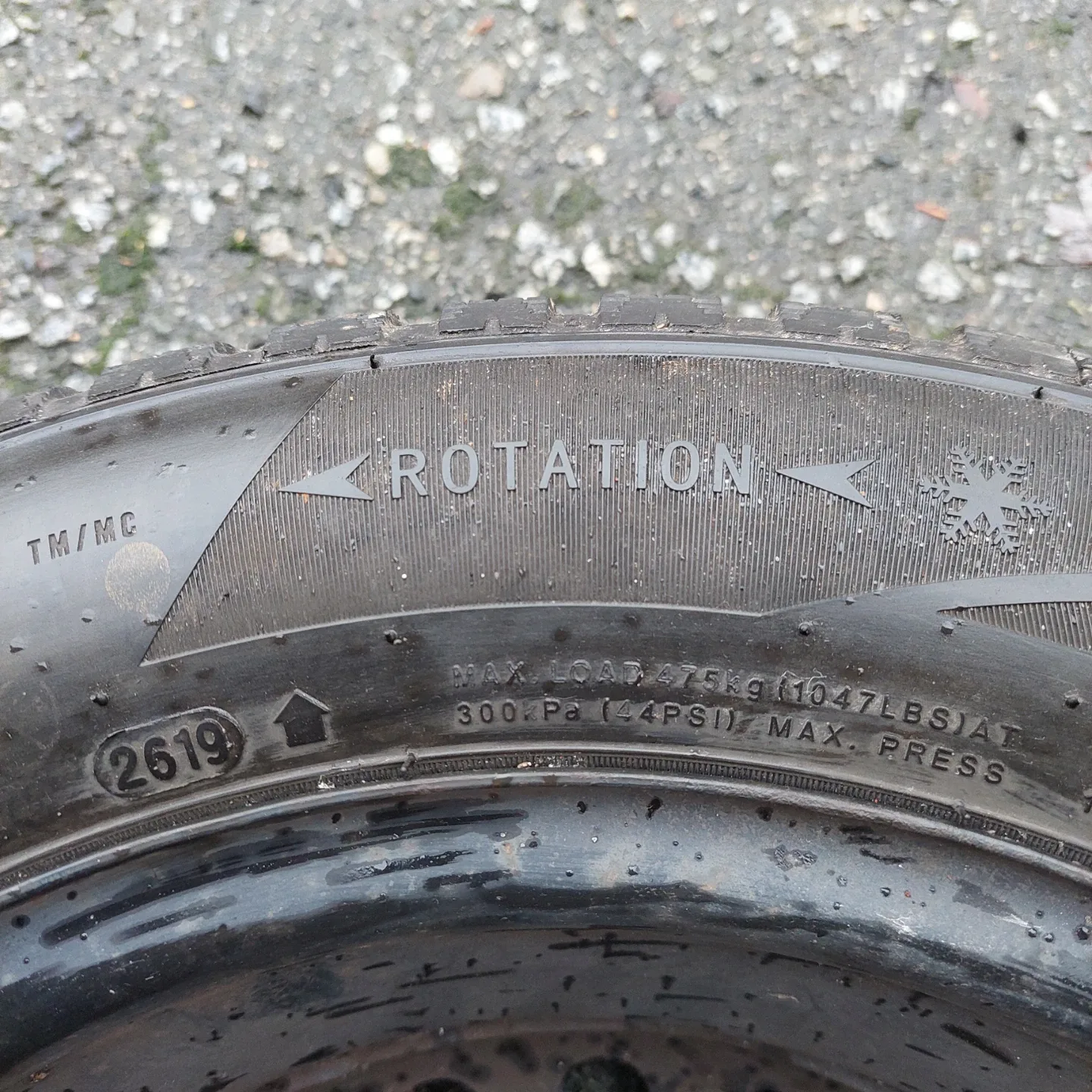 2x Winter Trek Radial Tubeless Tire 175/65R14 image indicator(7)