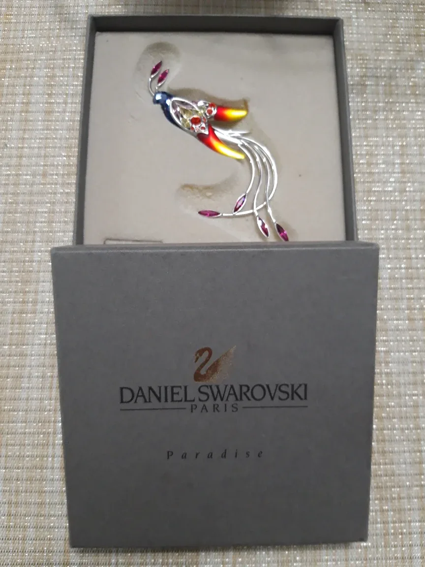 Daniel Swarovski Paradise Brooch image indicator(3)