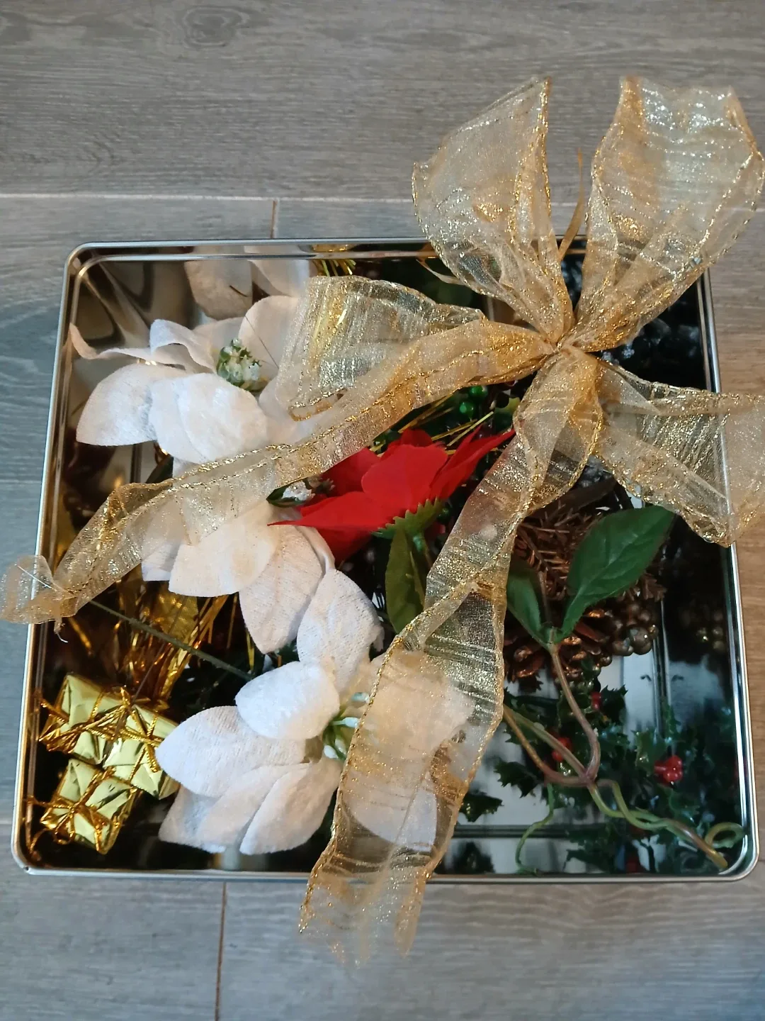 20 pcs of Christmas Floral Stems & Decorations. Fixed price. image indicator(2)