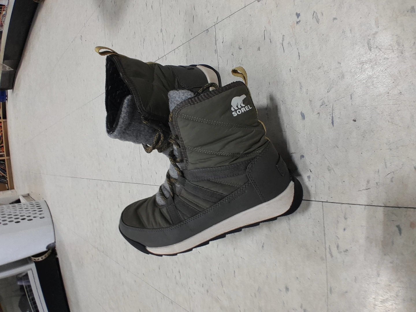 Sorel Women's Winter Boots Size 7.5 - photo 3