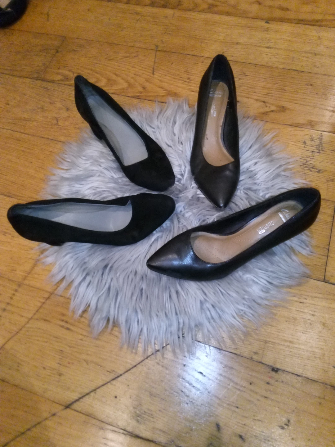Clarks Black Leather/Suede Heels - photo 2