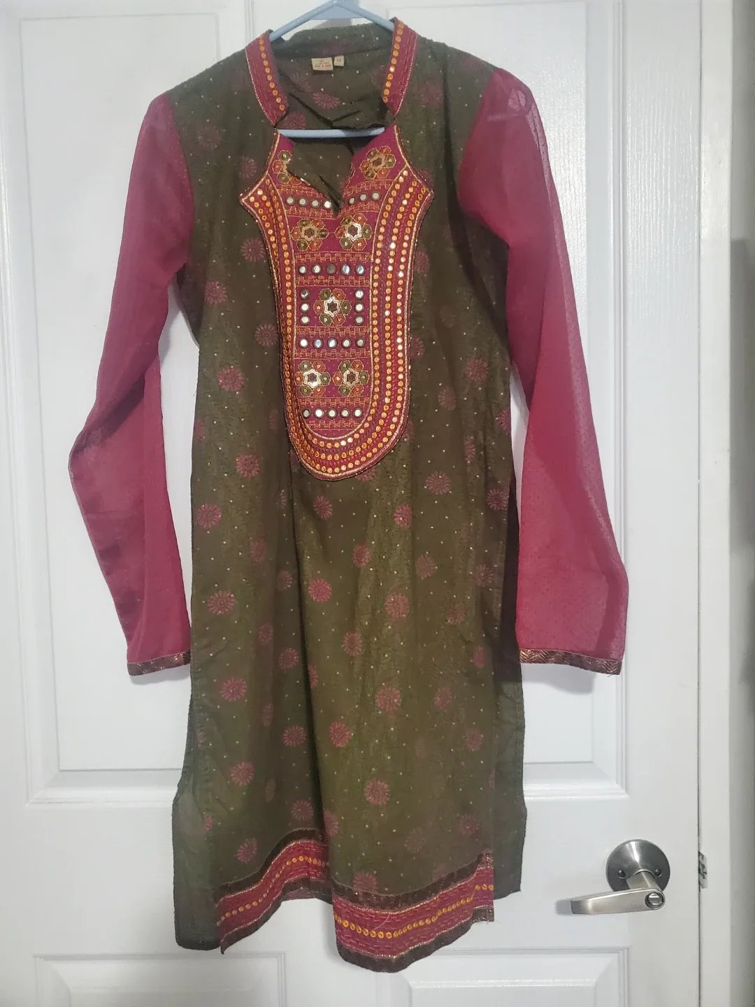 Indian Salwar Kameez Suit - Olive Green & Maroon image indicator(3)