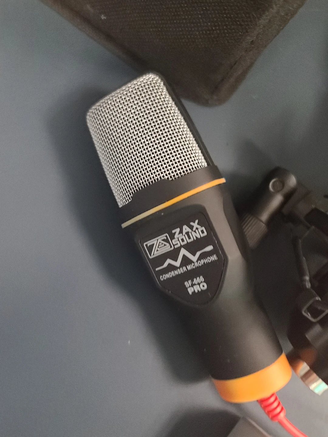 Behringer Xenyx 302USB Mixer & Microphones - photo 2