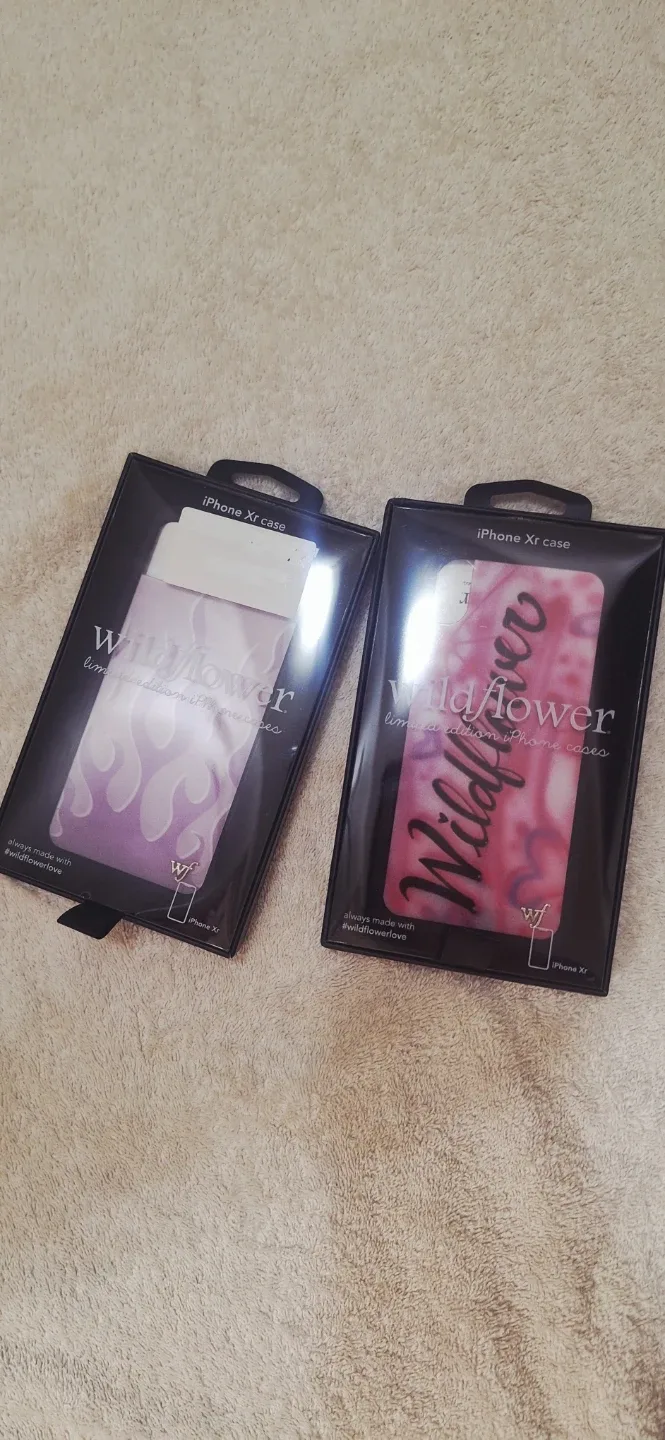 Wildflower iPhone XR Cases - New in Box image indicator(2)