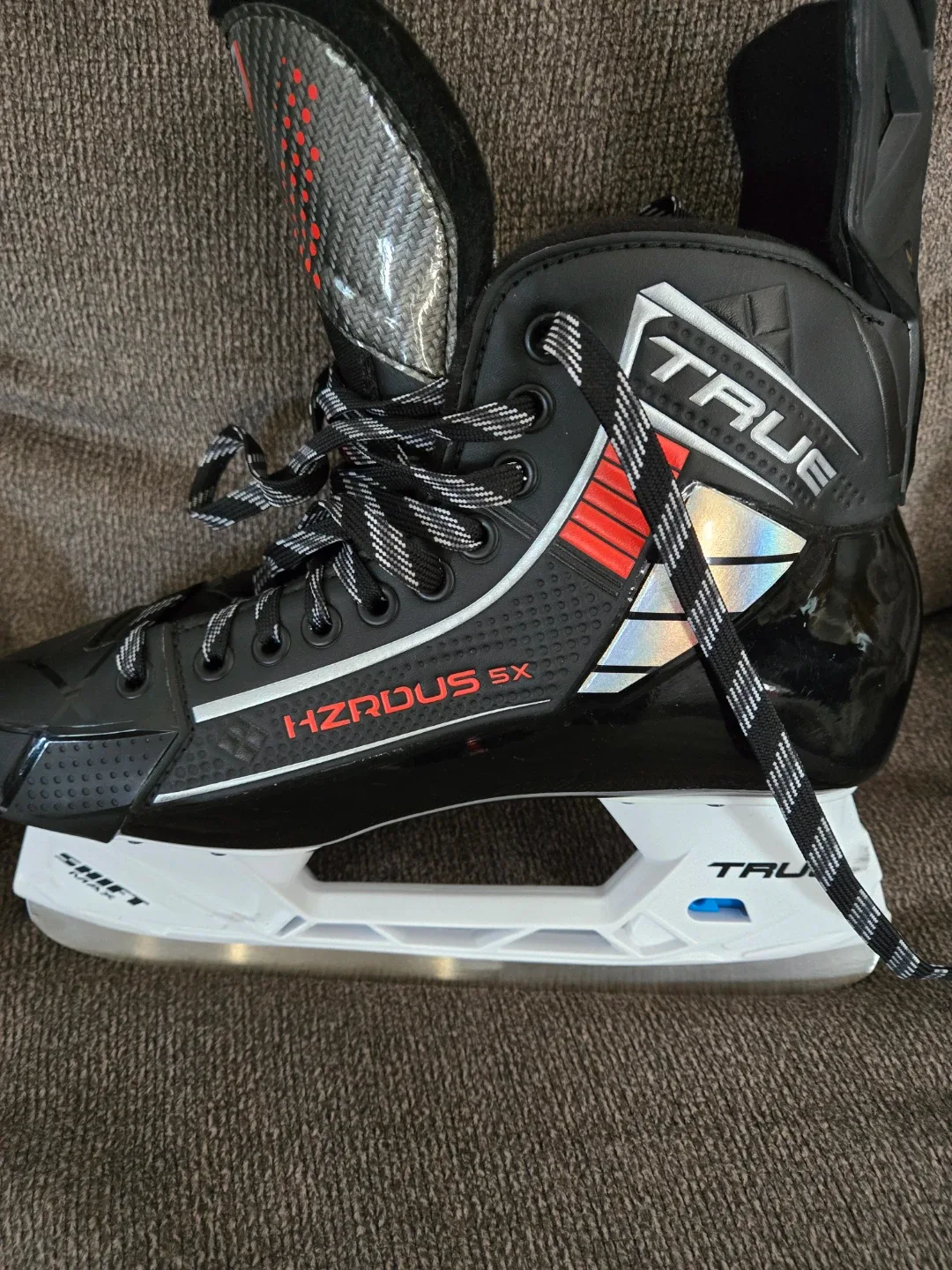 True Hzrdus SX Hockey Skates - Size US 11 / 9.5W
