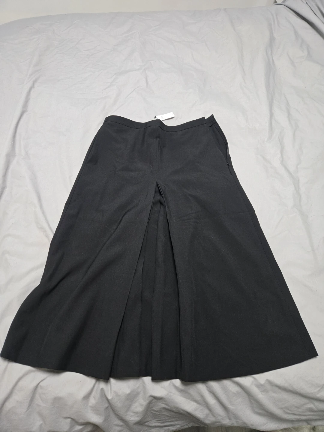 Banana Republic Black Midi Skirt - New with Tags! - photo 4