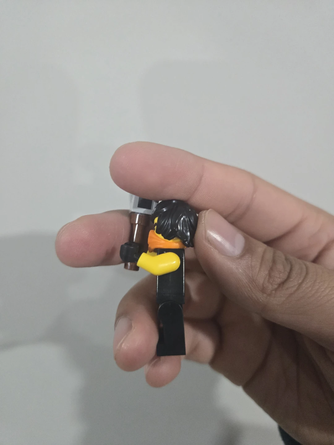 Ninjago Cole Minifigure with Hammer - photo 4