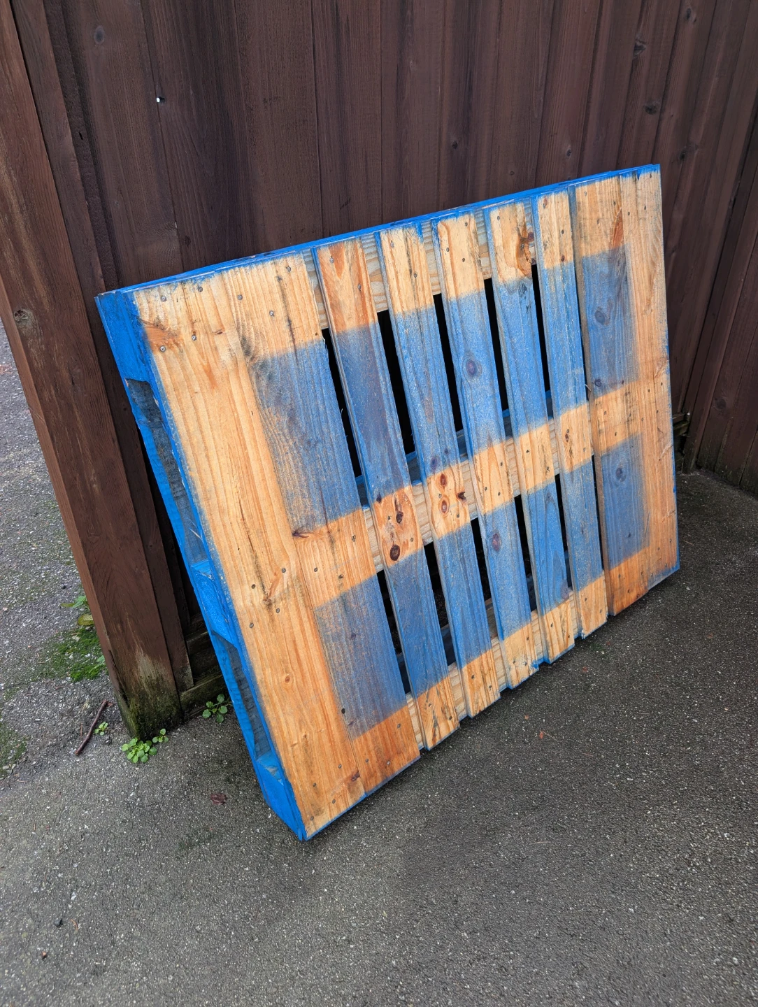 Wood pallet - photo 2