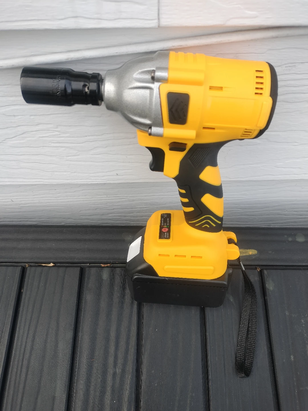 Yellow Impact Wrench with 500N 4.0Ah Battery - photo 2