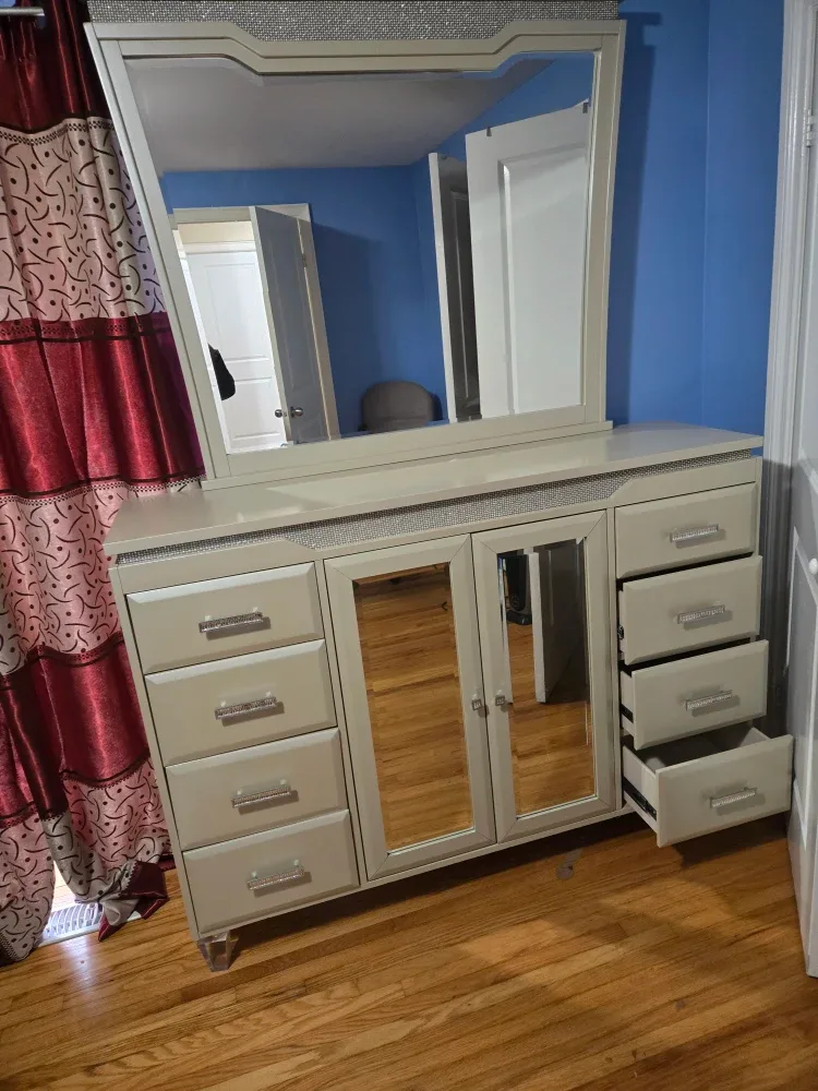Master bedroom with, Dresser, Nightstand image indicator(2)