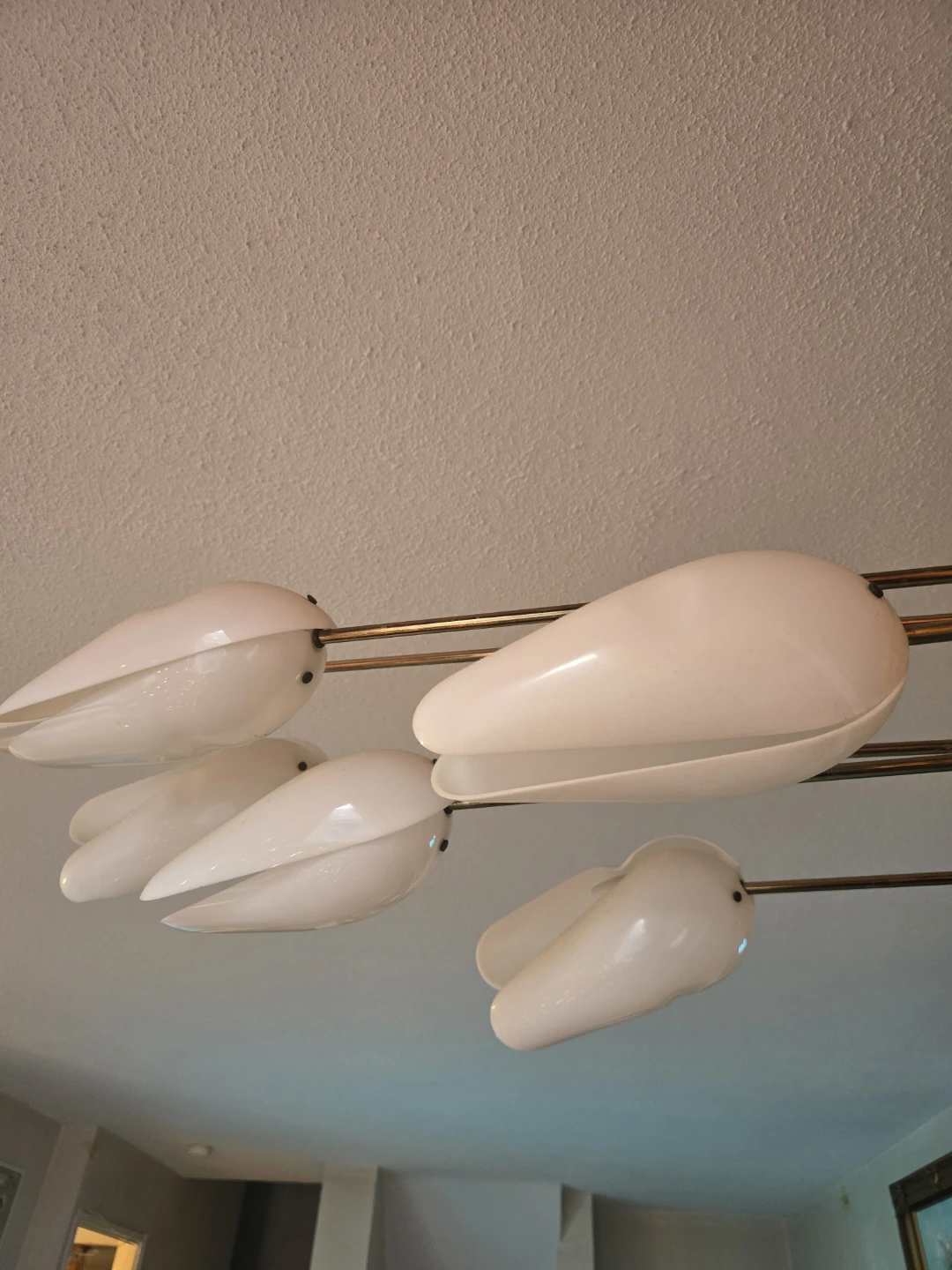 White Tulip Style Floor Lamp - photo 3