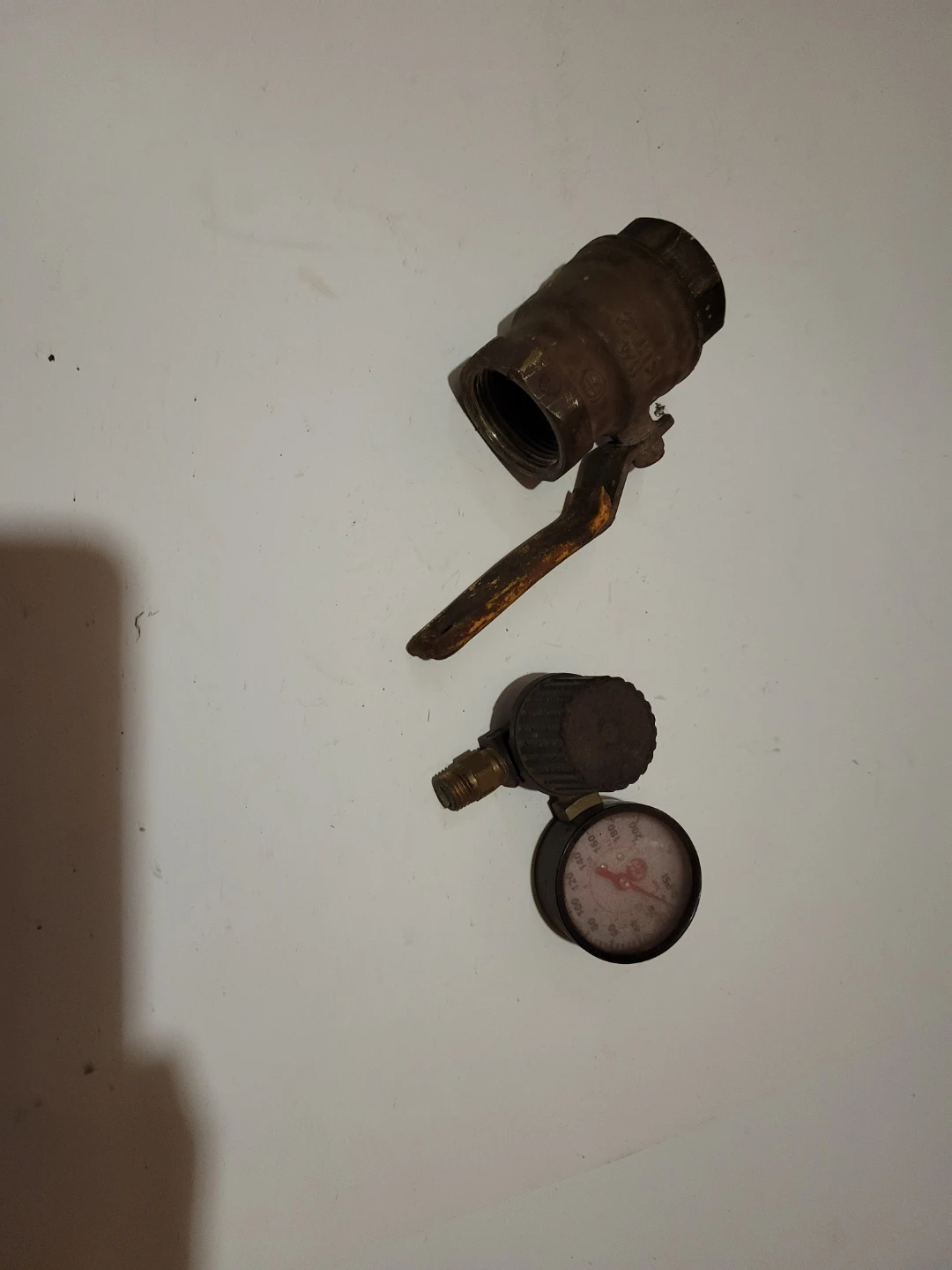 Ball Valve and Pressure Guage - photo 2
