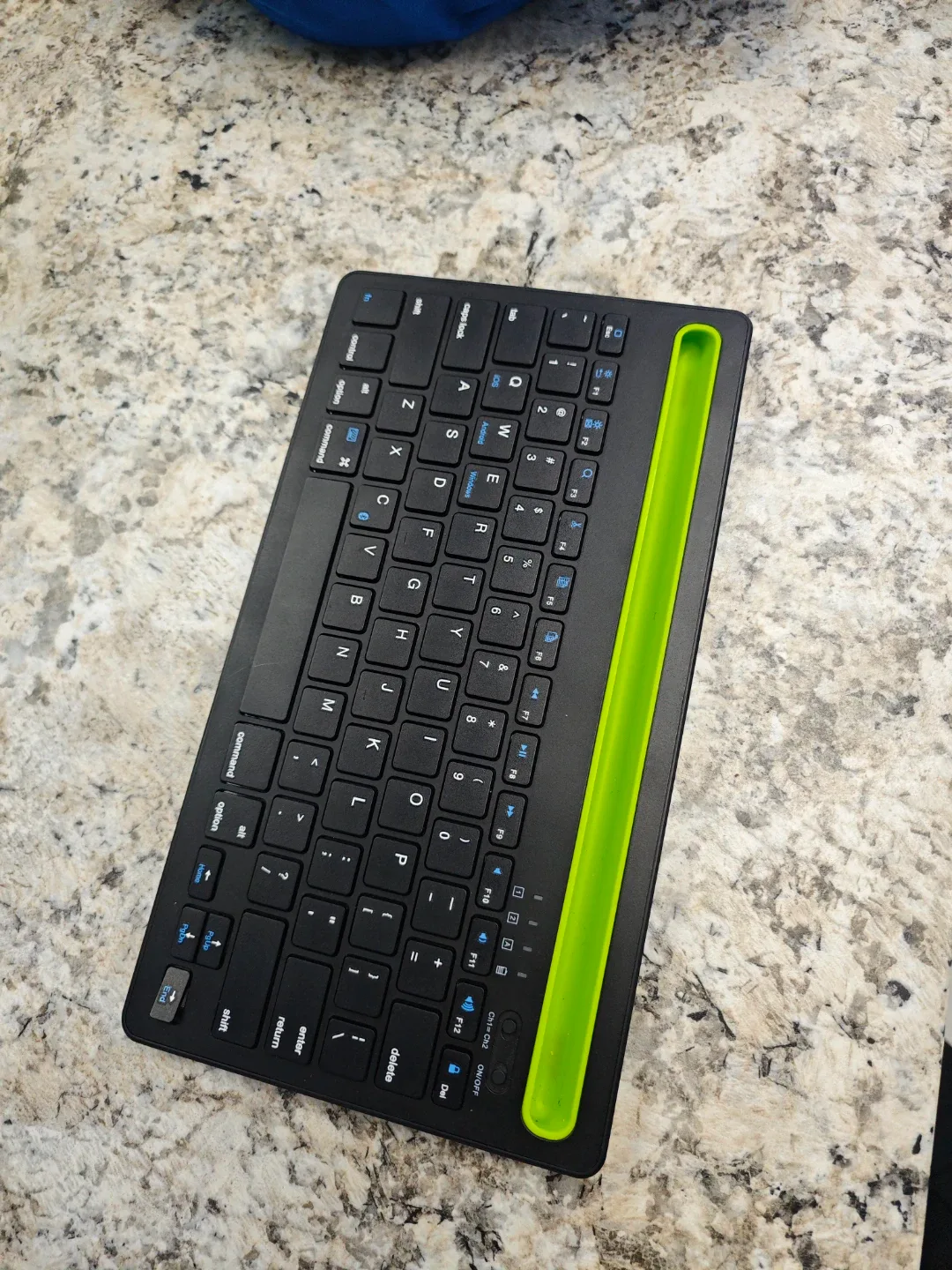 Black Wireless Keyboard with Green Accent image indicator(5)