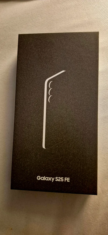 Samsung Galaxy S25 Fe Sealed new in box never opened