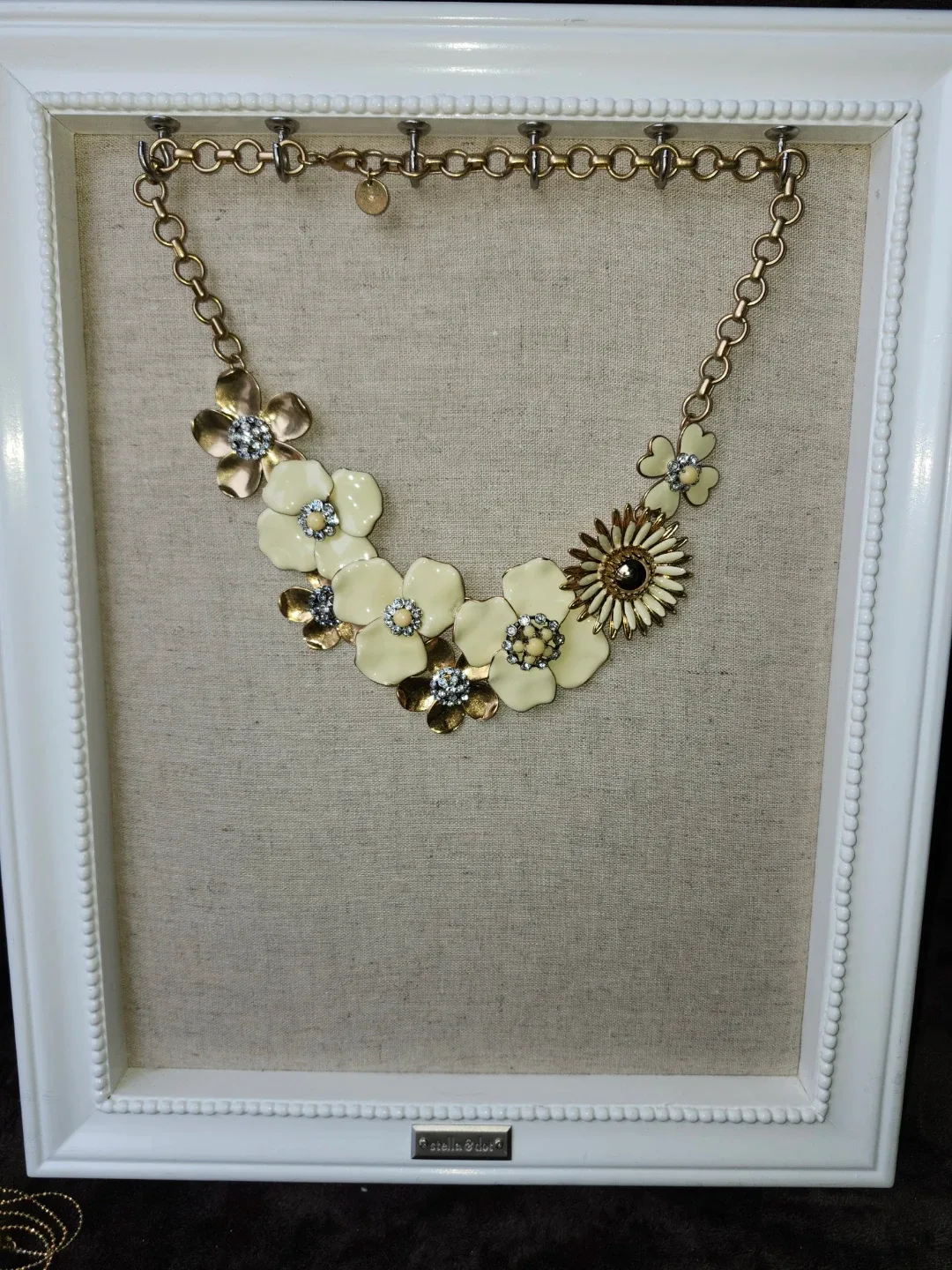 Stella & Dot Floral Statement Necklace image indicator(2)
