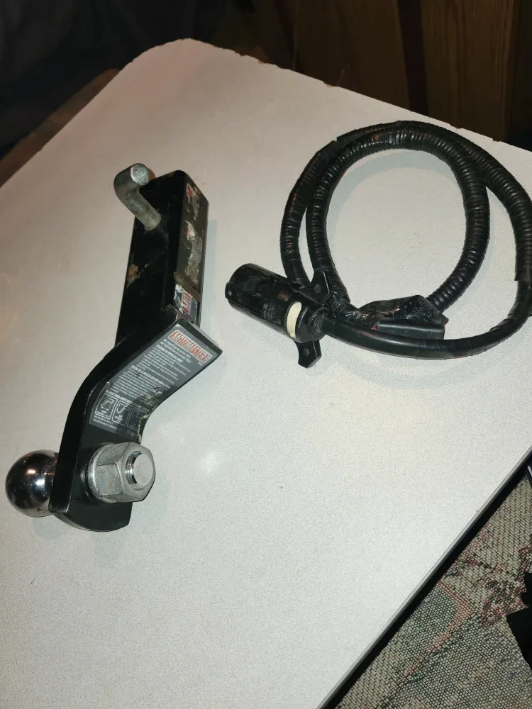 Curt Trailer Hitch & Wiring image indicator(3)