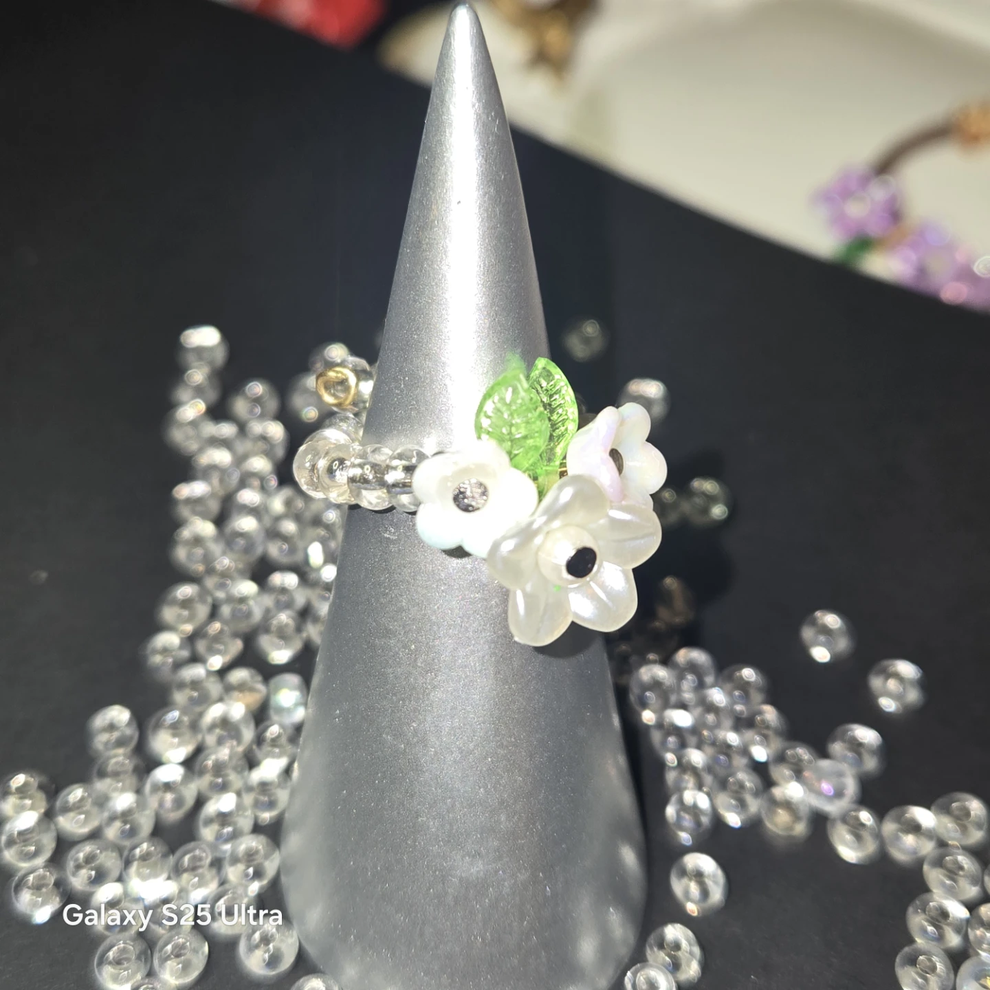 Handmade Beaded Flower Ring - photo 2