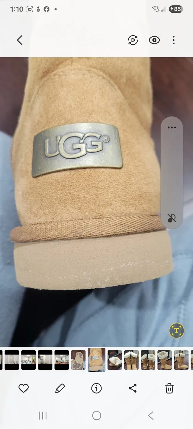 UGG Classic Short Boots image indicator(3)