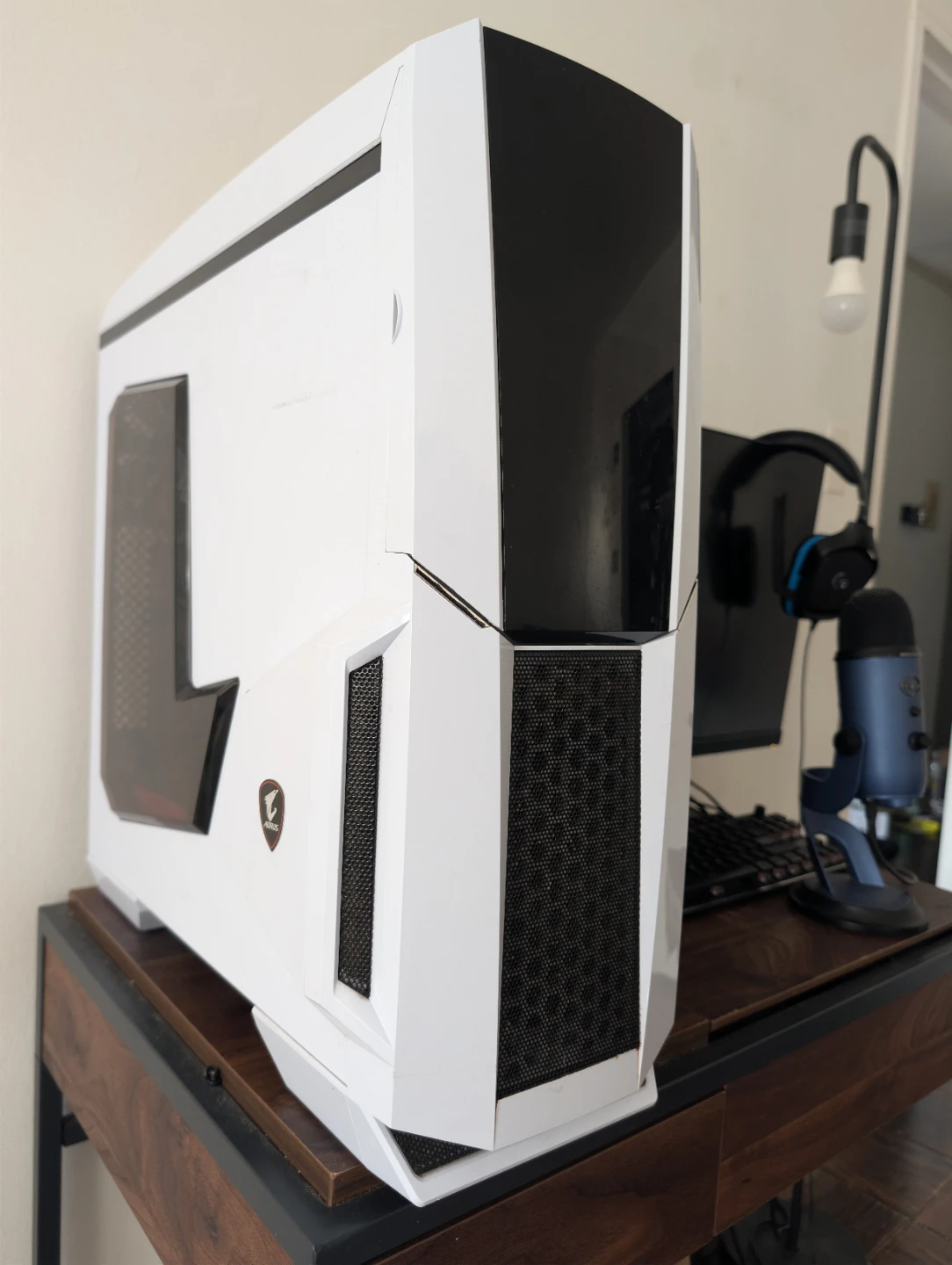 Strong Gaming PC!! Open to trades. GTX 1080 16GB Ram - photo 2