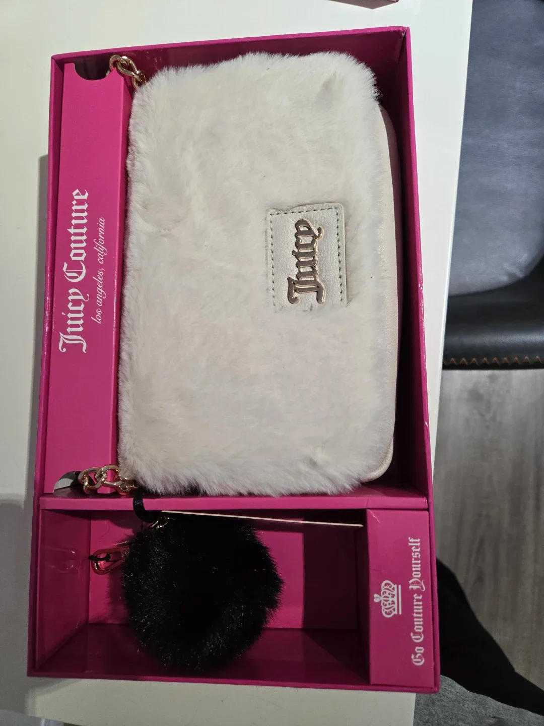 Juicy Couture Purse image indicator(2)