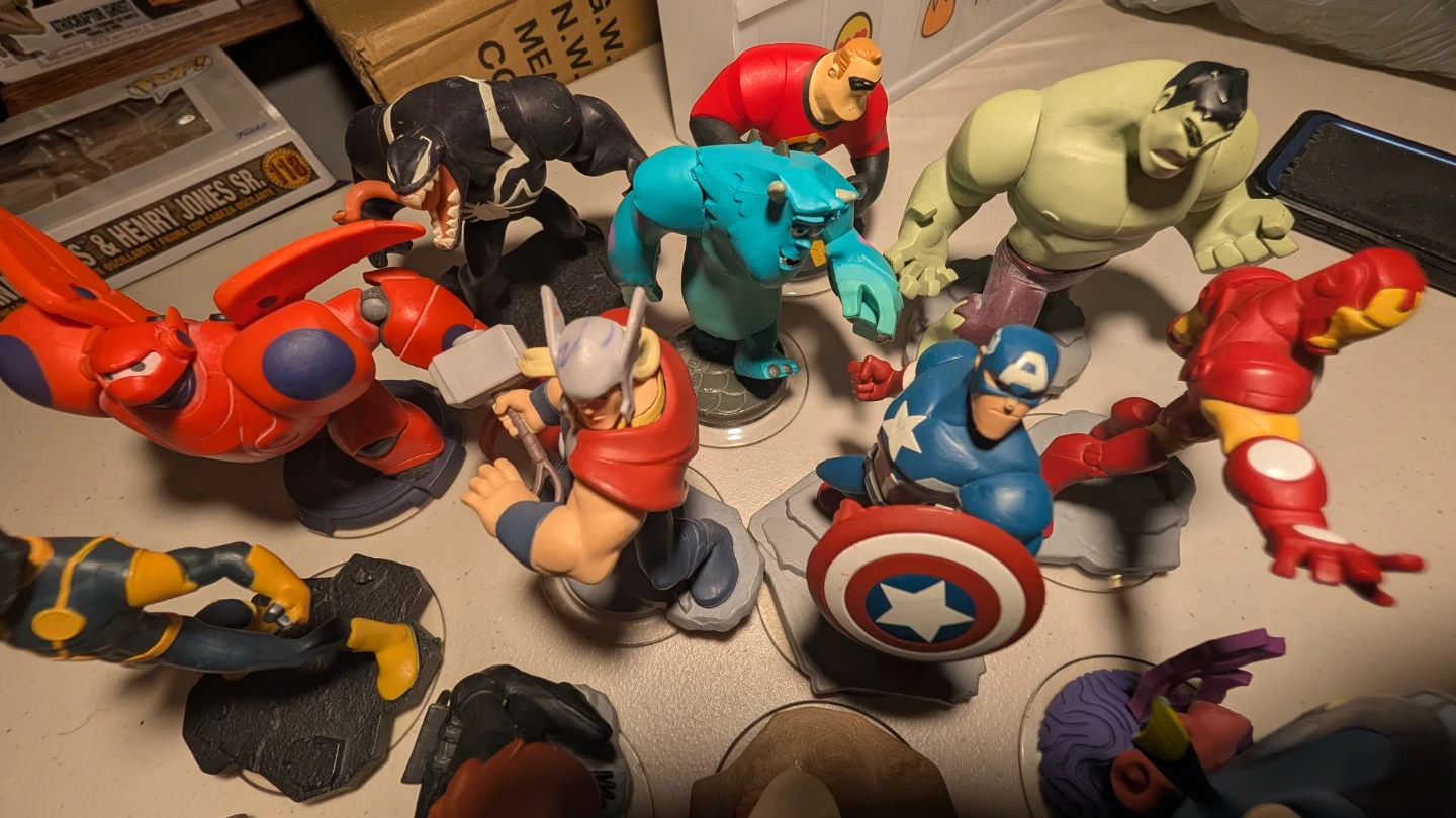 Disney Infinity Figures & Wii U Game - photo 5