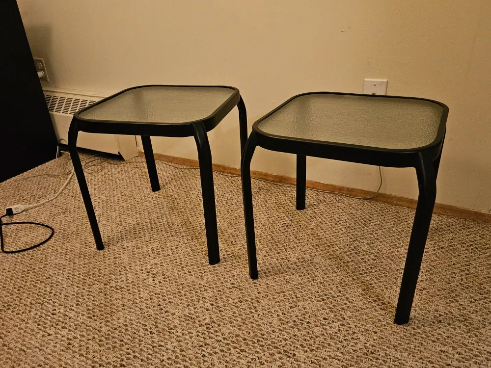 2 Glass Tables image indicator(2)