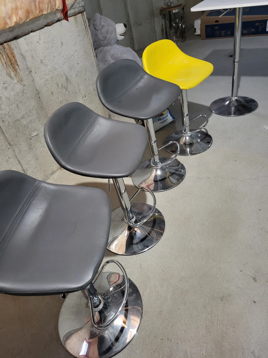 Set of 4 Bar Stools - Grey & Yellow - photo 3