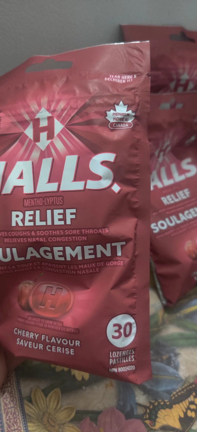 Halls Cherry Flavour Lozenges - 30 Countx3 - photo 3