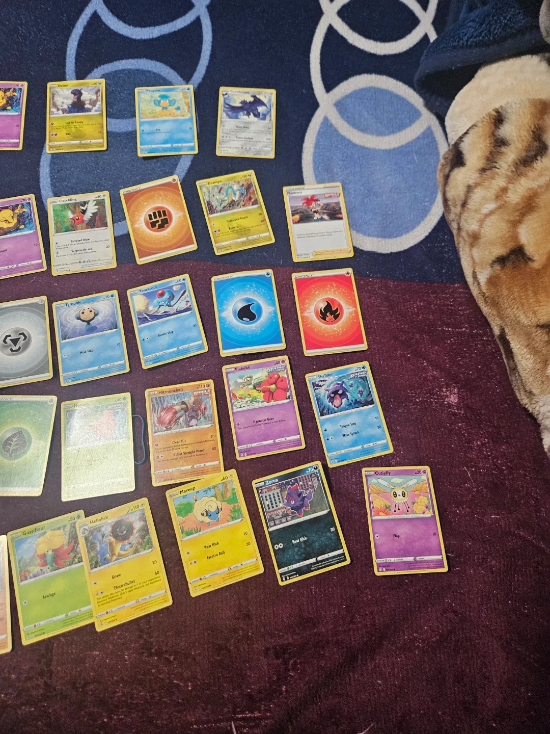 Pokémon Trading Cards - Assorted Collection image indicator(2)