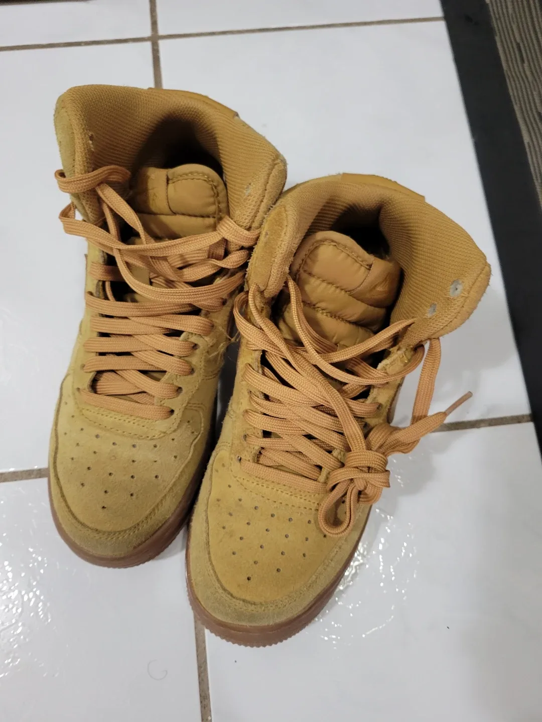 Youth Air Force 1 - honey brown (size 5.5Y) image indicator(2)