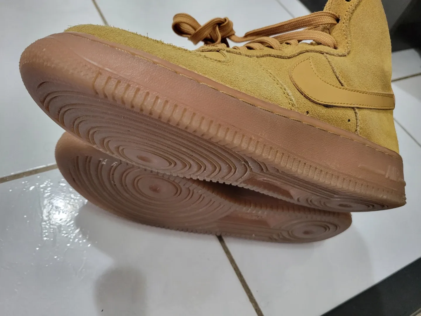 Youth Air Force 1 - honey brown (size 5.5Y) image indicator(4)