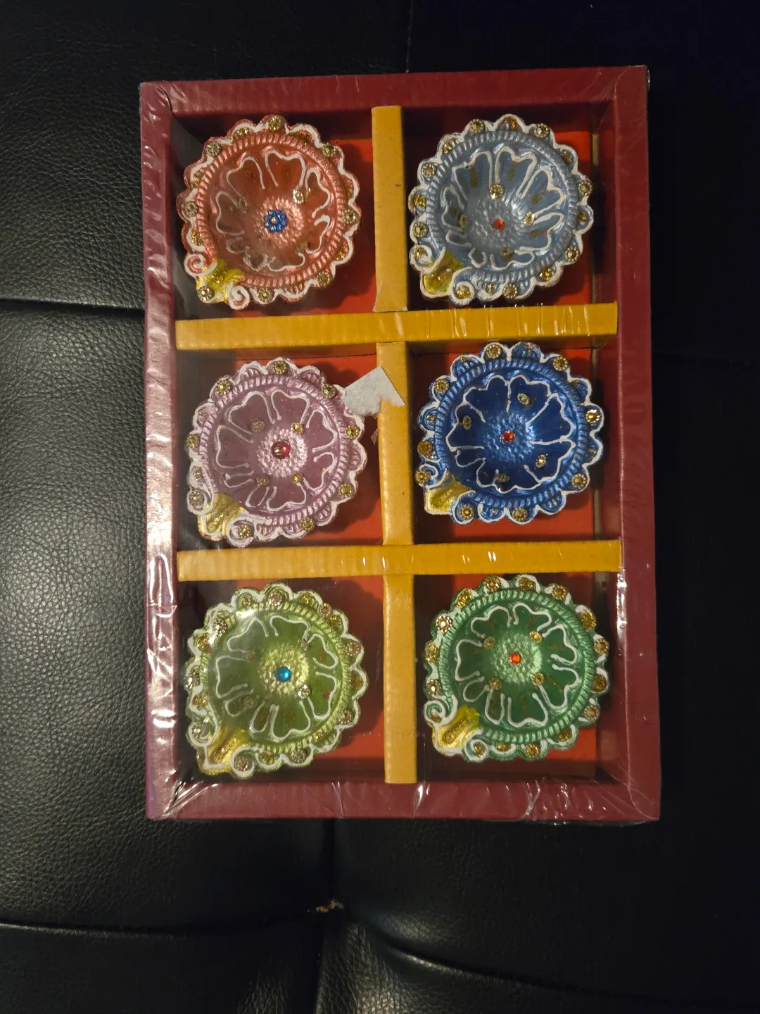 Diwali Decorative Oil Lamps image indicator(3)