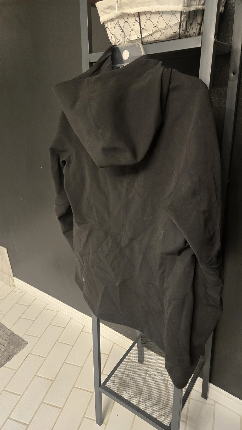 Lululemon Jacket - Size 12 - photo 3