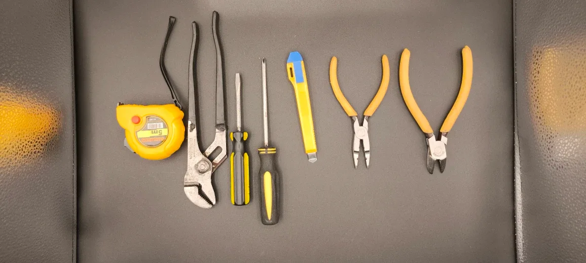 Mixed Hand Tool Set image indicator(3)