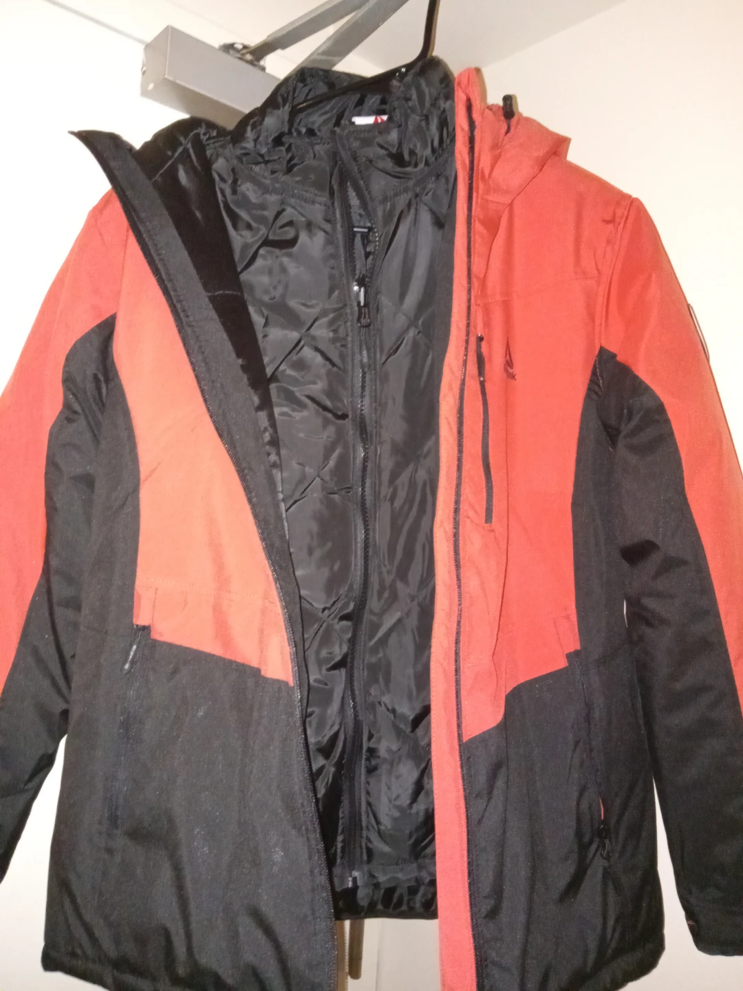 Reebok Red & Black Jacket - Size M - photo 5
