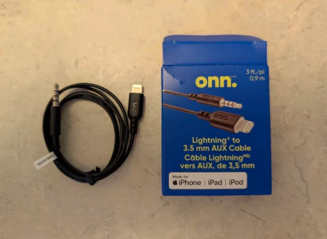 Lightning to AUX Cable for iPhone NEW!! image indicator(2)