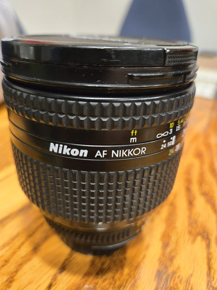Nikon AF Nikkor 24-120mm Lens - photo 2
