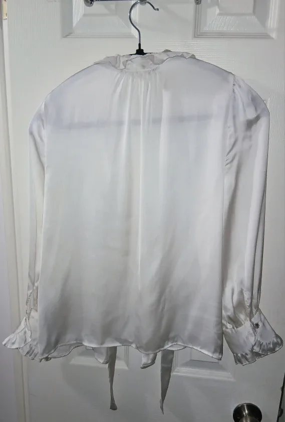 Zara Off-White Satin Blouse - Size XS image indicator(4)