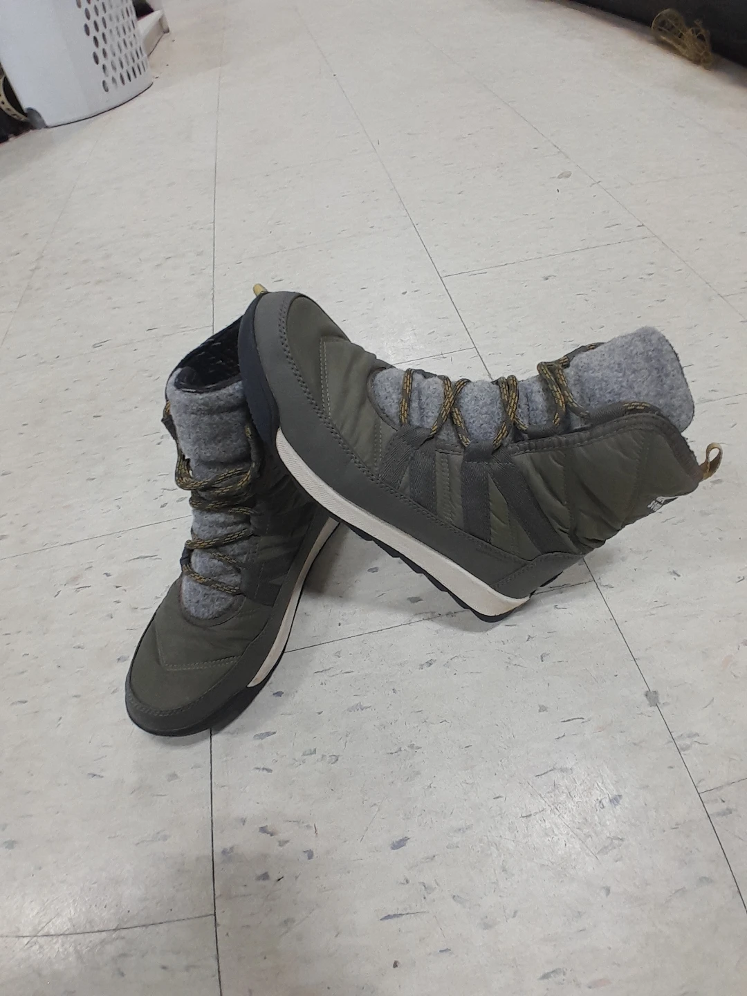Sorel Women's Winter Boots Size 7.5