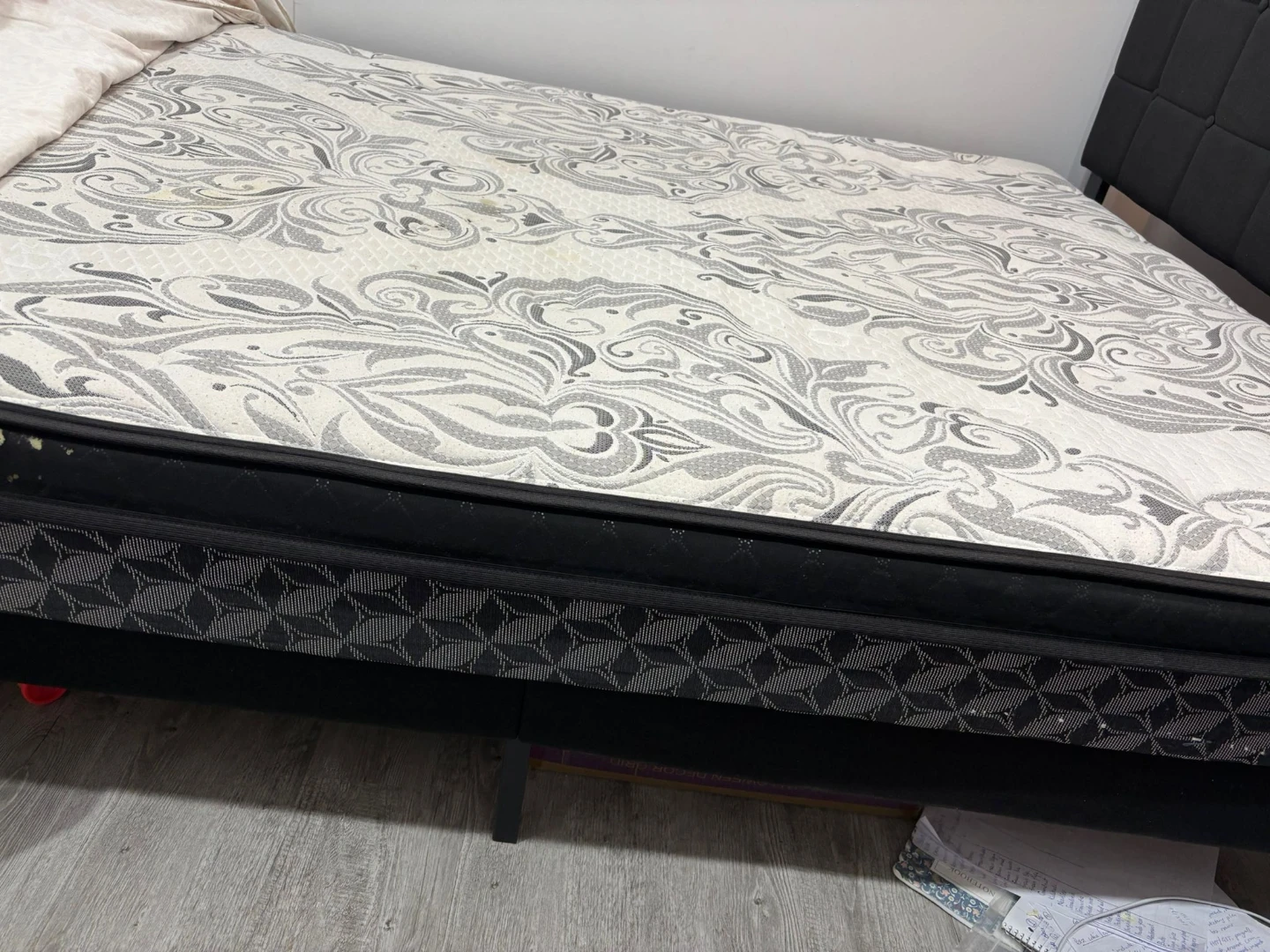 Queen Size Bed Frame and Mattress - photo 3