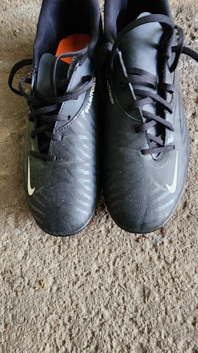Nike Phantom GT Soccer Cleats