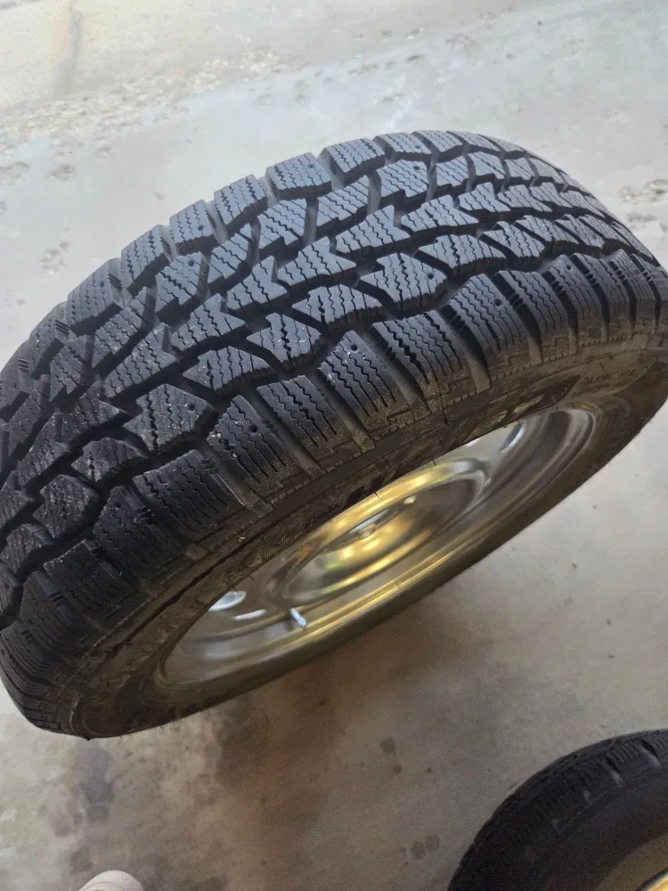 Avalanche Winter Tires on Steel Rims , HRV HONDA image indicator(2)
