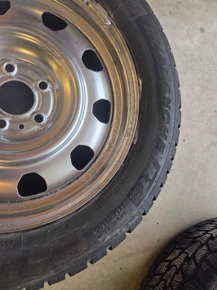 Avalanche Winter Tires on Steel Rims , HRV HONDA image indicator(5)