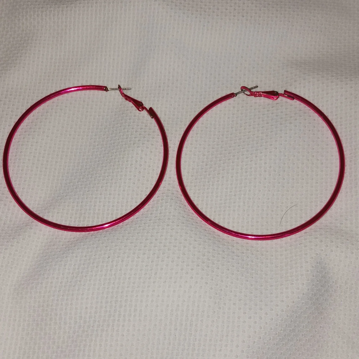 Pink Hoop Earrings image indicator(2)