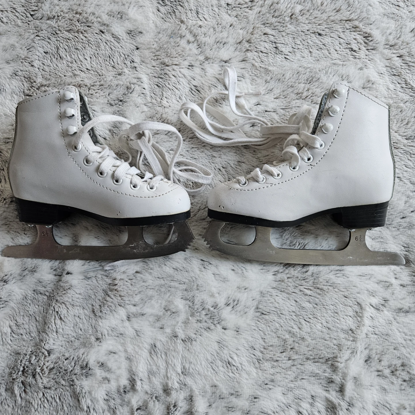 Kids Ice skates size 11 - photo 2