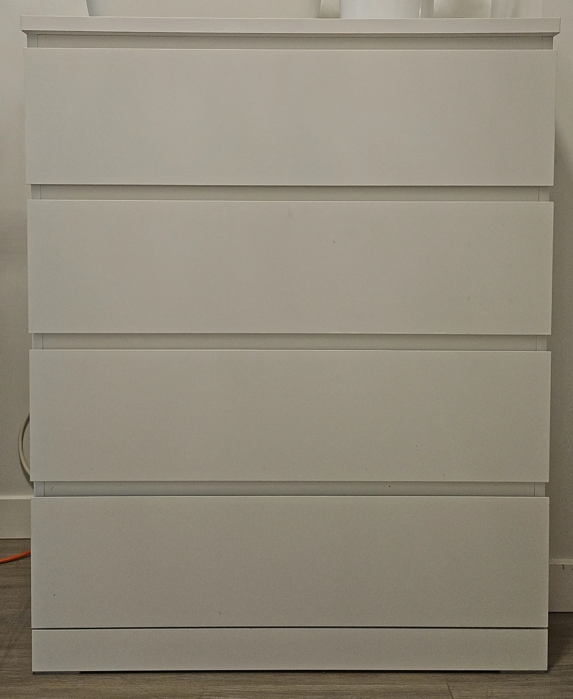 White 4-Drawer Dresser
