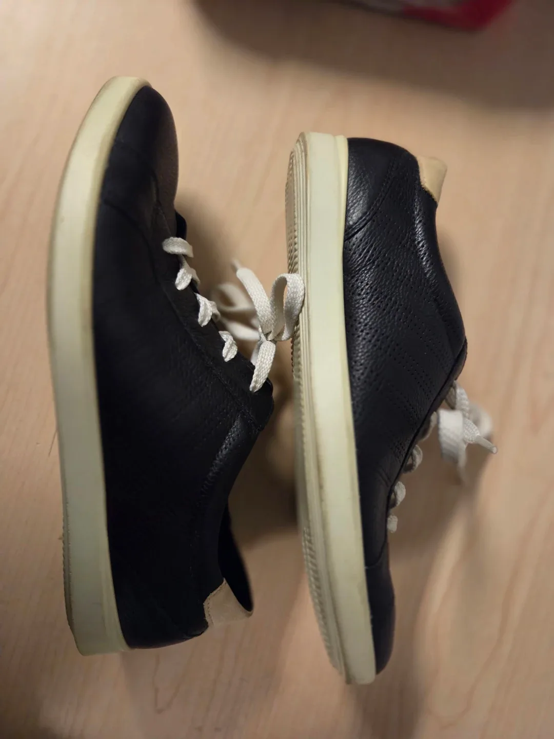 Ecco Black Leather Sneakers  US 7 EU 38 #Cleanout image indicator(2)